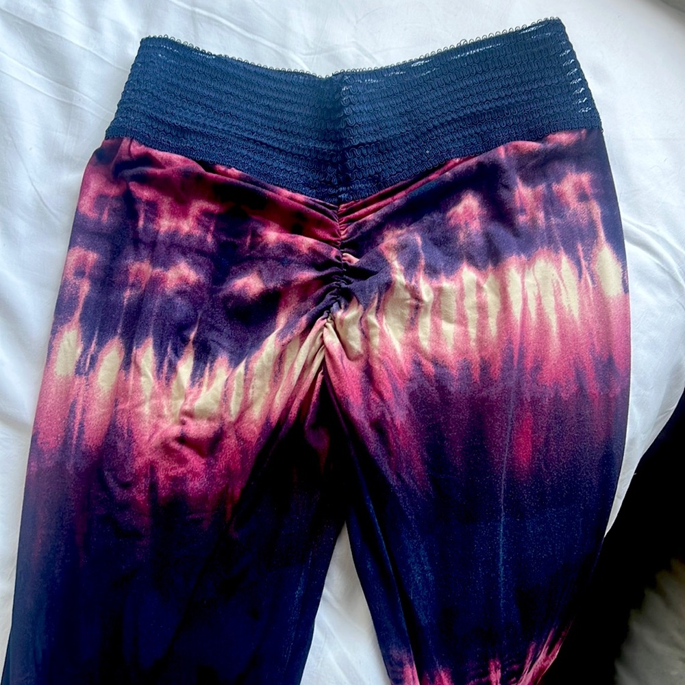 Cute Booty Lounge pink Tie Dye leggings L